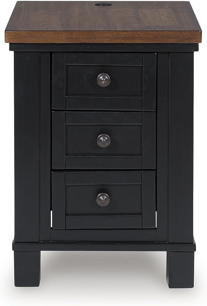 Signature Design by Ashley Wildenauer Farmhouse 3-Drawer Chairside End Table - Image 4
