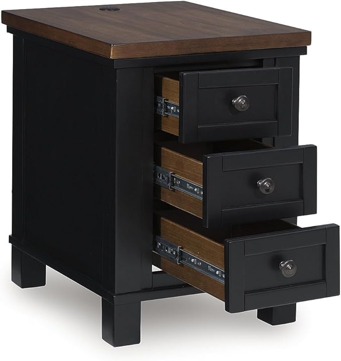 Signature Design by Ashley Wildenauer Farmhouse 3-Drawer Chairside End Table - Image 5