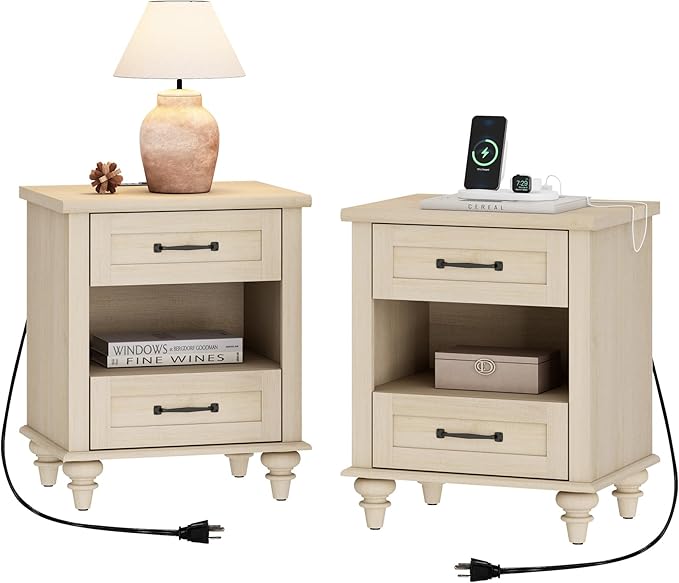 WAMPAT Set of 2 End Tables by WAMPAT