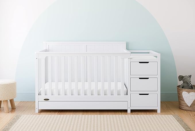 Graco Hadley All-in-One Convertible Crib & Changer – GREENGUARD Gold Certified - Image 2