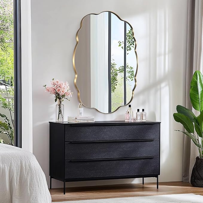 ANDY STAR Brushed Gold Scalloped Mirror - Image 9