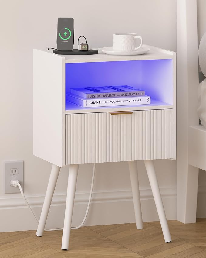 White Nightstand, Modern Bedside Table by Leomonio