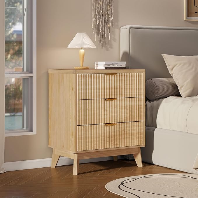 LYNCOHOME Fluted Nightstand by LYNCOHOME