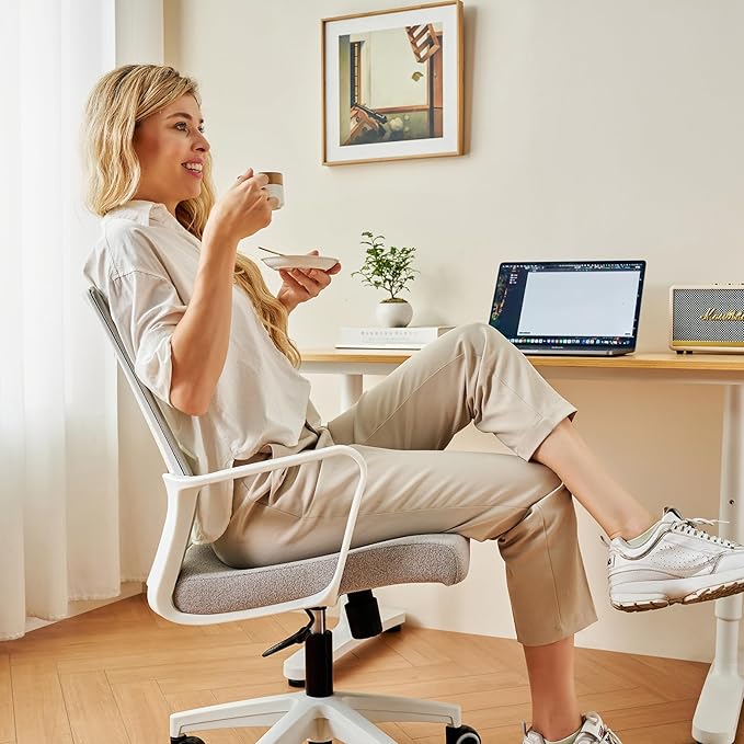 Office Chair ergonomically Designed - Image 9