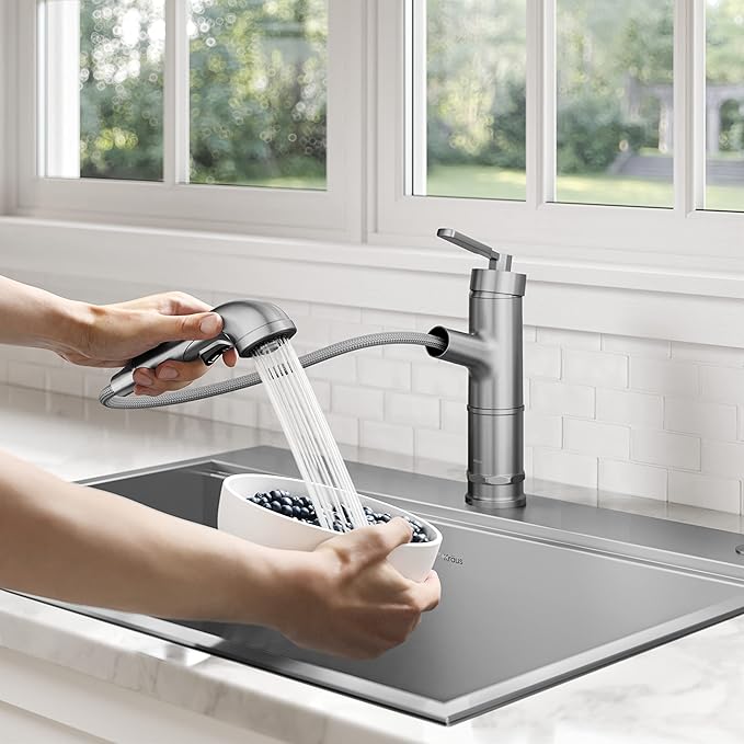 KRAUS Allyn Pull-Out Single Handle Kitchen Faucet in Spot-Free Stainless Steel - Image 12