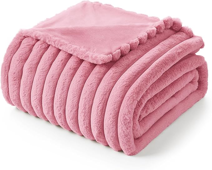 Amélie Home Faux Fur Throw Blanket - Image 7
