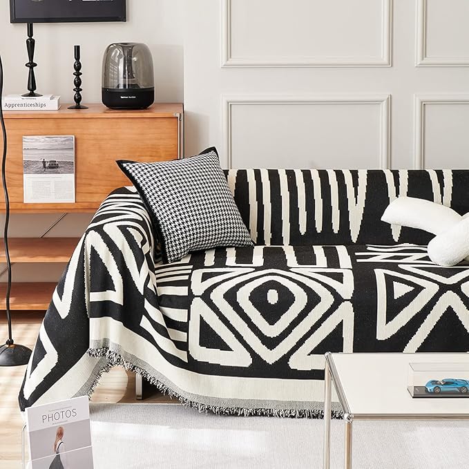 VM VOUGEMARKET Geometric Couch Cover - Image 3