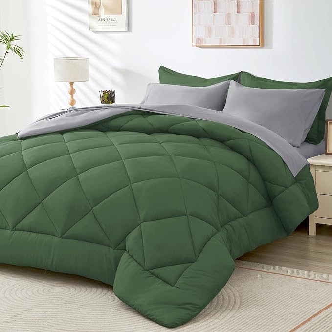 HEVUMYI Cali-King Comforter Set by HEVUMYI