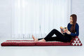 Leewadee 4-Fold Mat with Triangle Cushion – Firm TV Pillow, Foldable Mattress by Leewadee