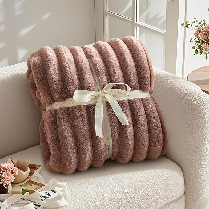 Amélie Home Faux Fur Throw Blanket - Image 6