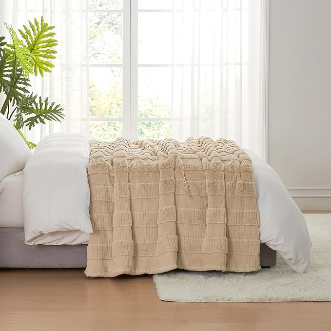 Amélie Home Luxury Striped Faux Fur Throw Blanket - Image 6