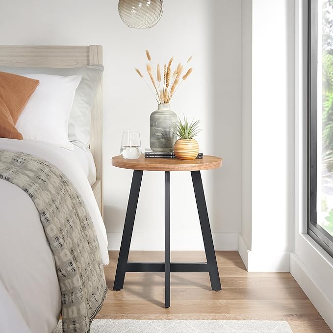 Lavish Home End Table by LavishHomeCollection