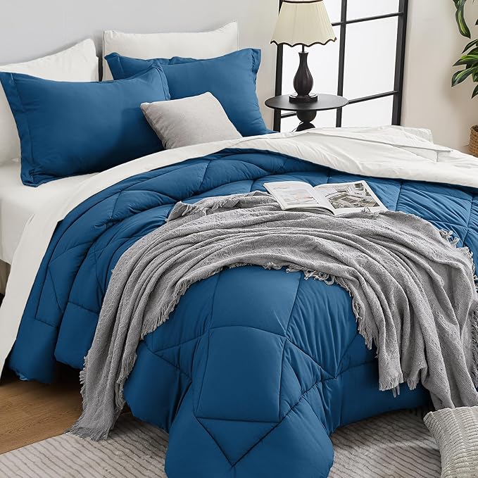 HEVUMYI Teal Blue & Ivory Full Comforter Set by HEVUMYI