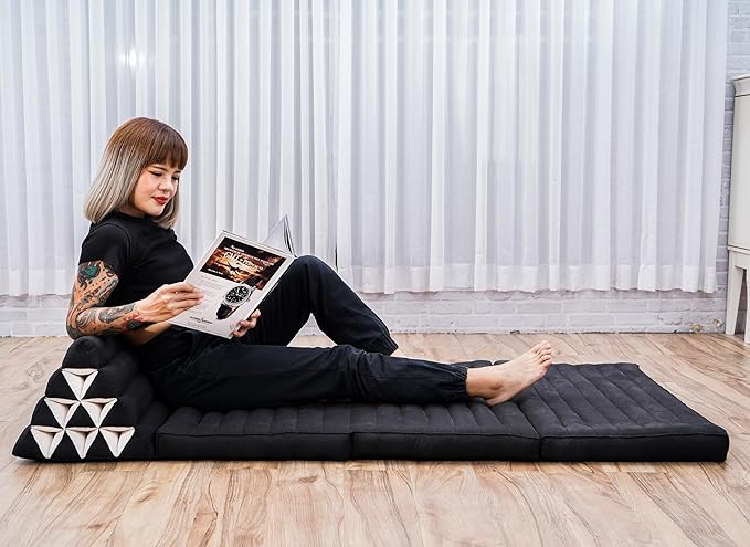 Leewadee 3-Fold Mat XXL with Triangle Cushion – Firm TV Pillow, Foldable by Leewadee