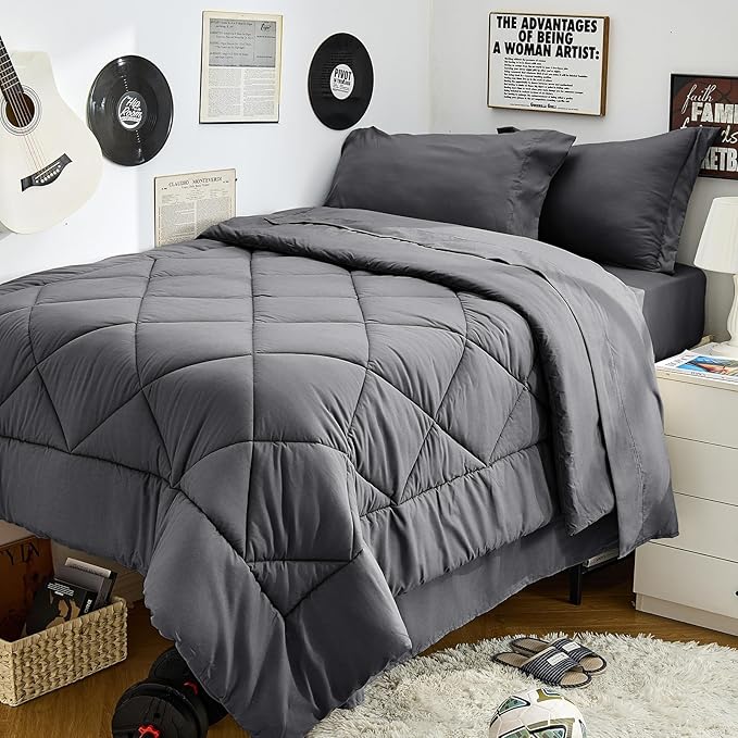 HEVUMYI Twin-XL Comforter Set by HEVUMYI