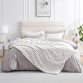 Amélie Home Faux Fur Throw Blanket by Am%C3%A9lieHome
