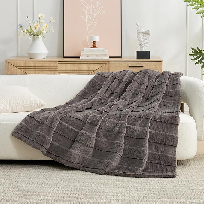 Amélie Home Luxury Striped Faux Fur Throw Blanket - Image 2