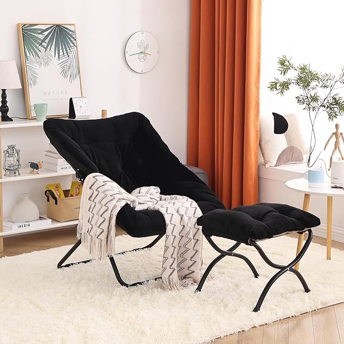Oversized Folding Faux Fur Chair - Image 2