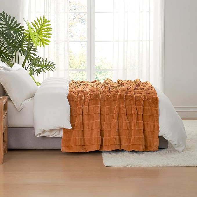 Amélie Home Luxury Striped Faux Fur Throw Blanket - Image 5