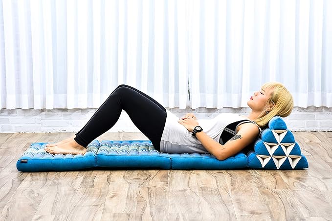 Leewadee 3-Fold Mat with Triangle Cushion – Comfortable TV Pillow, Foldable - Image 5