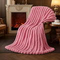 Amélie Home Faux Fur Throw Blanket by Am%C3%A9lieHome