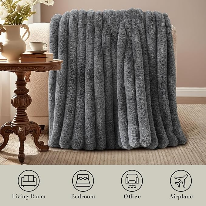 Amélie Home Faux Fur Throw Blanket - Image 6