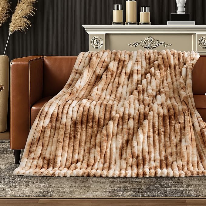 Amélie Home Faux Fur Throw Blanket - Image 2