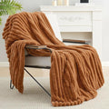 Amélie Home Faux Fur Throw Blanket by Am%C3%A9lieHome