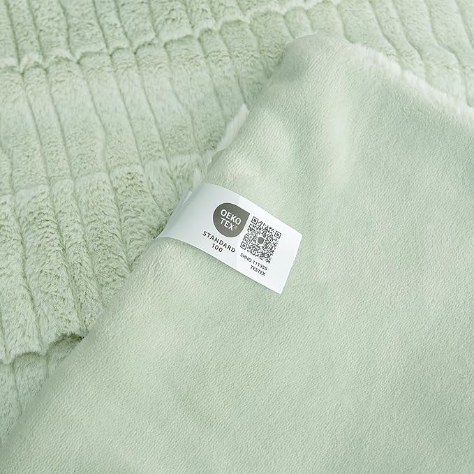 Amélie Home Luxury Striped Faux Fur Throw Blanket - Image 9