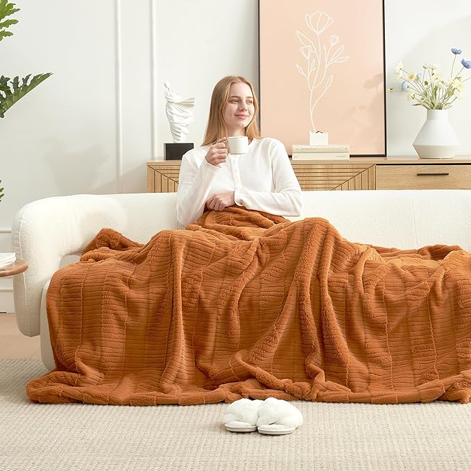 Amélie Home Luxury Striped Faux Fur Throw Blanket - Image 4