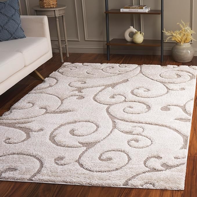 SAFAVIEH Florida Shag Collection Area Rug by SAFAVIEH