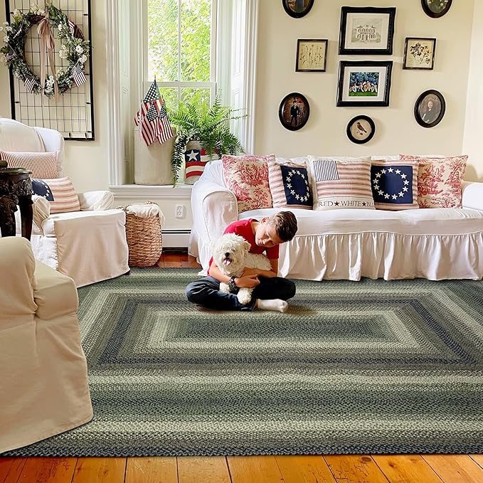 Homespice Pinecone Braided Area Rug 5x8' by Homespice