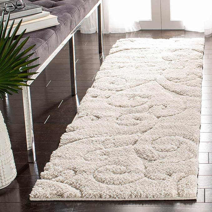 SAFAVIEH Florida Shag Collection Accent Rug by SAFAVIEH