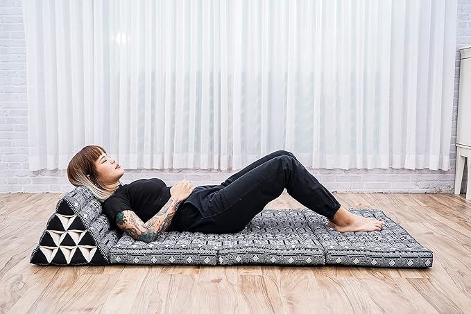 Leewadee 3-Fold Mat XXL with Triangle Cushion – Firm TV Pillow, Foldable - Image 5