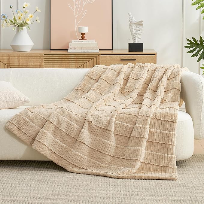 Amélie Home Luxury Striped Faux Fur Throw Blanket - Image 2