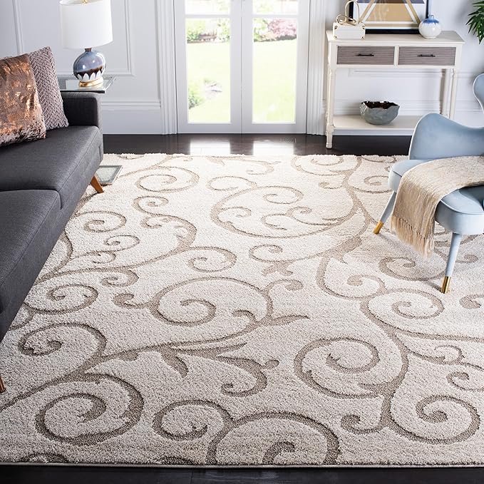 SAFAVIEH Florida Shag Collection Area Rug by SAFAVIEH